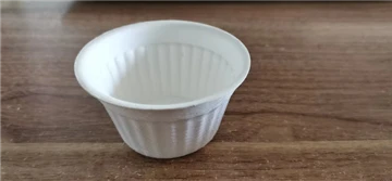 Veidota celuloze ēdināšanā: šķīvji, bļodas un paplātes, kas aizstāj plastmasu...